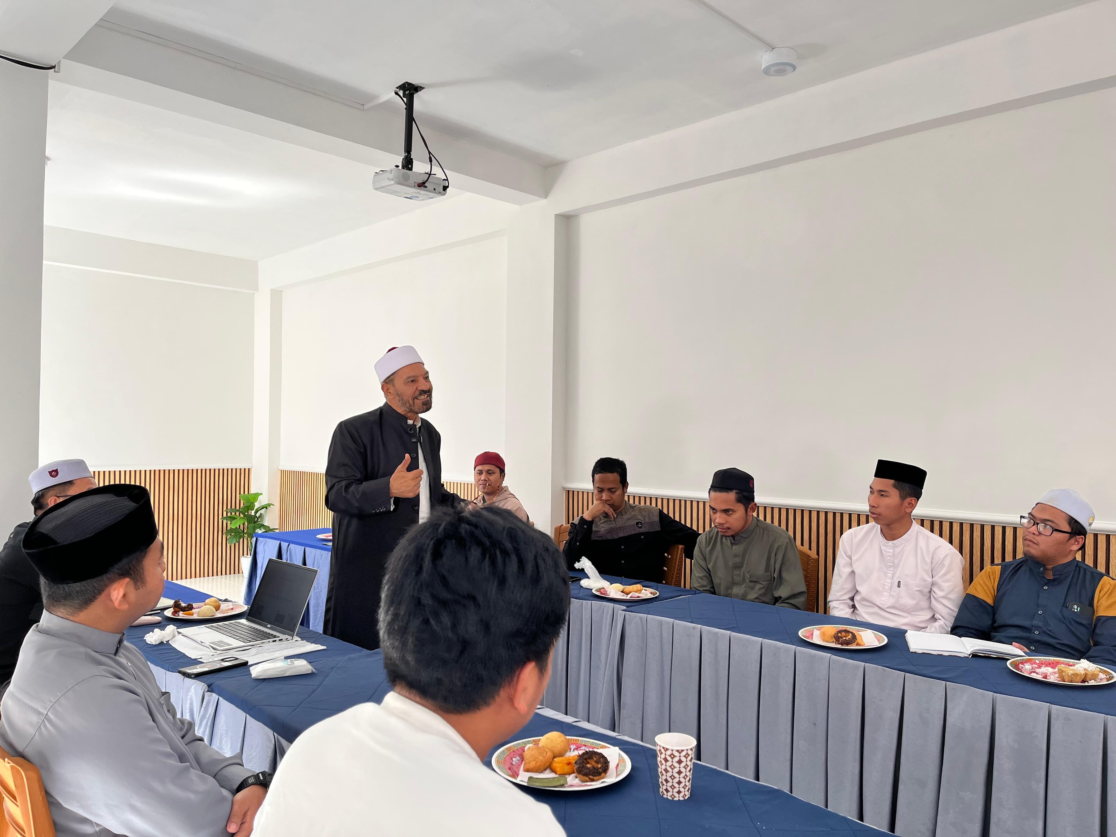 VTHQ Kembali Kedatangan Tamu Istimewa, Seorang Pakar Ilmu Bahasa Arab Kairo, Mesir